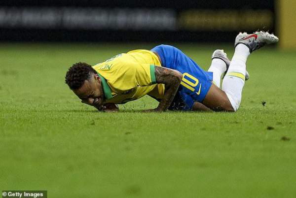 Neymar bật khóc sau khi lỡ hẹn với Copa America 2019 3