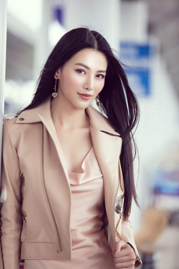 Hoa hậu Phương Khánh đến đảo quốc sư tử làm giám khảo Miss Earth  Singapore 2019 5
