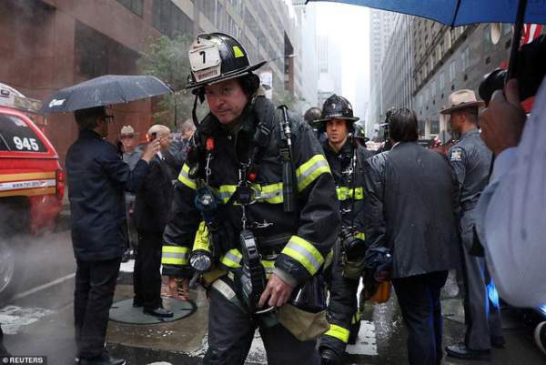 Trực thăng đâm nóc cao ốc, người New York lo sợ kịch bản khủng bố 11/9 10
