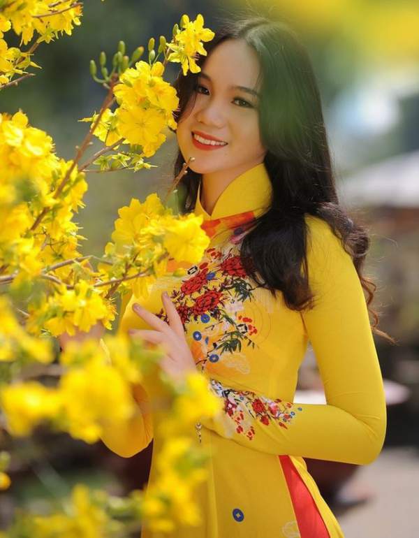 Những cô con gái tài năng, xinh đẹp, nói tiếng Anh như gió của sao Việt 15