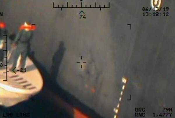Mỹ công bố bằng chứng mới “tố” Iran tấn công tàu dầu tại vịnh Oman 5
