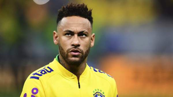 “Hoạ vô đơn chí”, Neymar bị chính phủ Brazil đóng băng hàng chục biệt thự