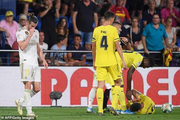 Villarreal 2-2 Real Madrid: Bale lập cú đúp và nhận… thẻ đỏ 8