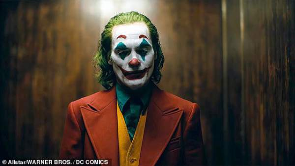 “Joker” giành Sư Tử Vàng giúp lật sang chương mới cho phim siêu anh hùng 2