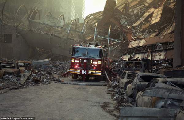 Hình ảnh lần đầu công bố về hiện trường thảm khốc vụ khủng bố 11/9 7