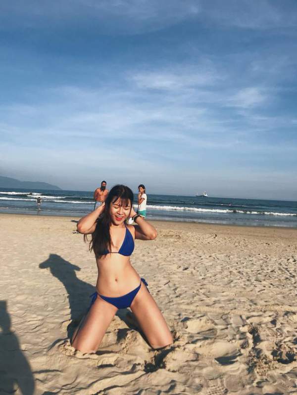 Bạn gái thủ môn Lâm "Tây" khoe ảnh bikini, chứng minh dáng chuẩn đồng hồ cát 9