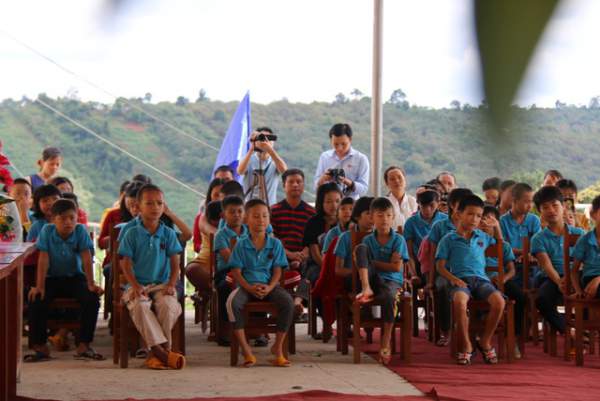 Xúc động lễ khai giảng của 33 học sinh khuyết tật tỉnh Đắk Nông