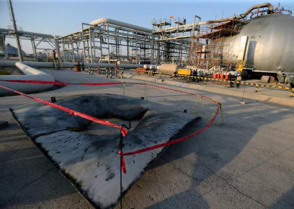 Nhà máy dầu Ả rập Xê út chi chít vết tích hỏa lực sau vụ tấn công chấn động 2