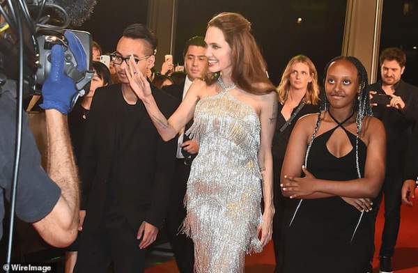 Angelina Jolie gặp lại Maddox ở Nhật Bản 6