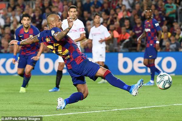 Messi và Luis Suarez rực sáng, Barcelona thắng đậm Sevilla 5