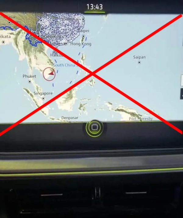 Xe Volkswagen Touareg có hình ảnh bản đồ “Đường lưỡi bò” xuất hiện tại Triển lãm Ôtô Việt Nam 2019