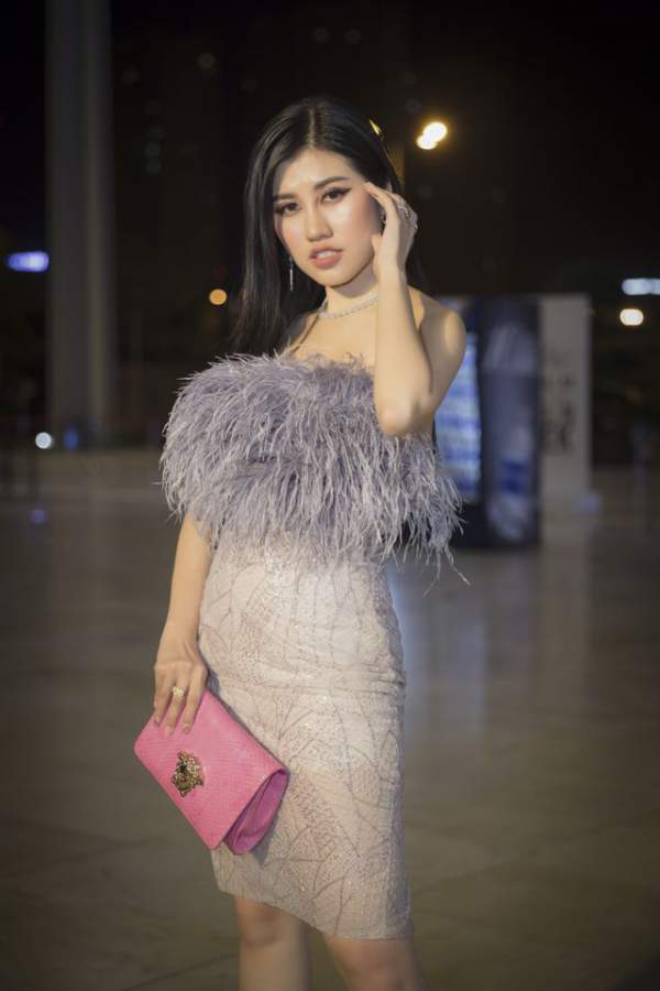 Emily Hồng Nhung nổi bật tại tuần lễ Thời trang Quốc tế Việt Nam 3