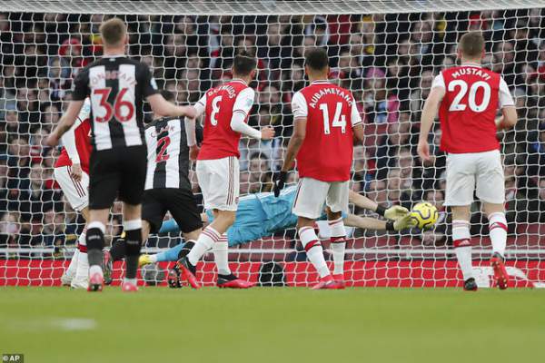 Những khoảnh khắc trong chiến thắng giòn giã của Arsenal trên sân Newcastle 4