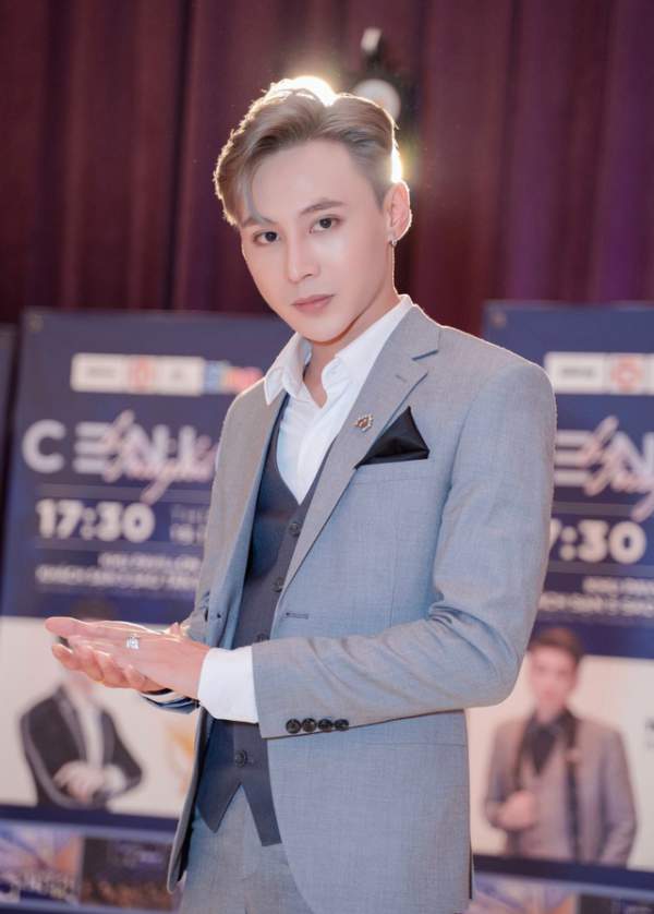 Ngô Trí Khánh – Chàng hotboy bỏ nghề tóc kinh doanh thành công mỹ phẩm Cenlia 4