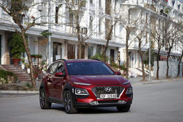 Hyundai giảm giá hàng loạt mẫu xe, nhiều nhất lên tới 40 triệu đồng