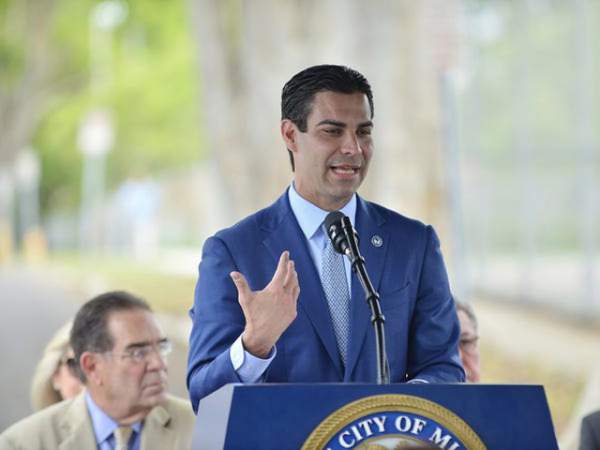 Mỹ: Thị trưởng thành phố Miami nhiễm virus corona 1