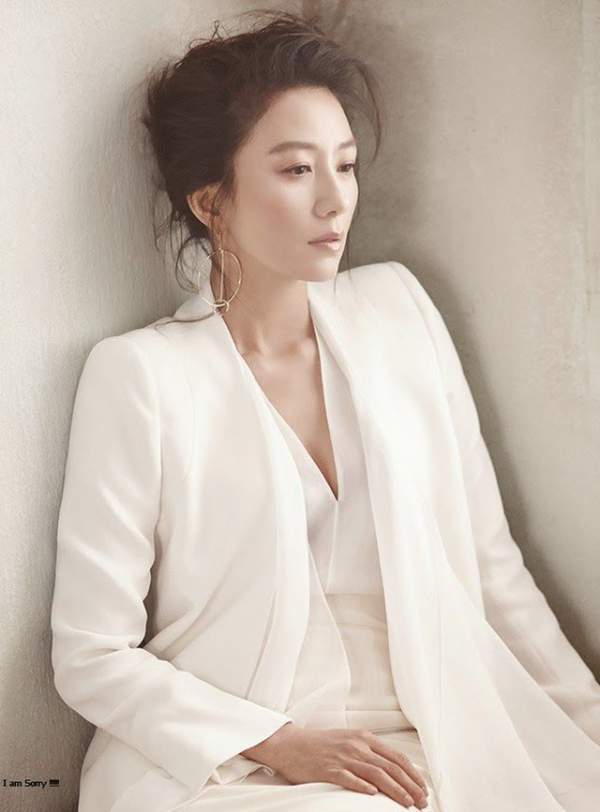 Kim Hee Ae: Nữ hoàng cảnh “nóng”, bà hoàng phim ngoại tình xứ Hàn 8