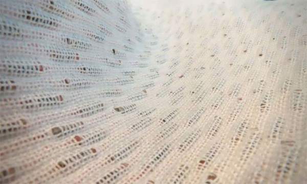 Loại vải dệt mới tích hợp 1.200 viên pin mặt trời