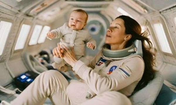 Công ty Hà Lan tìm cách tạo ra em bé đầu tiên trong vũ trụ